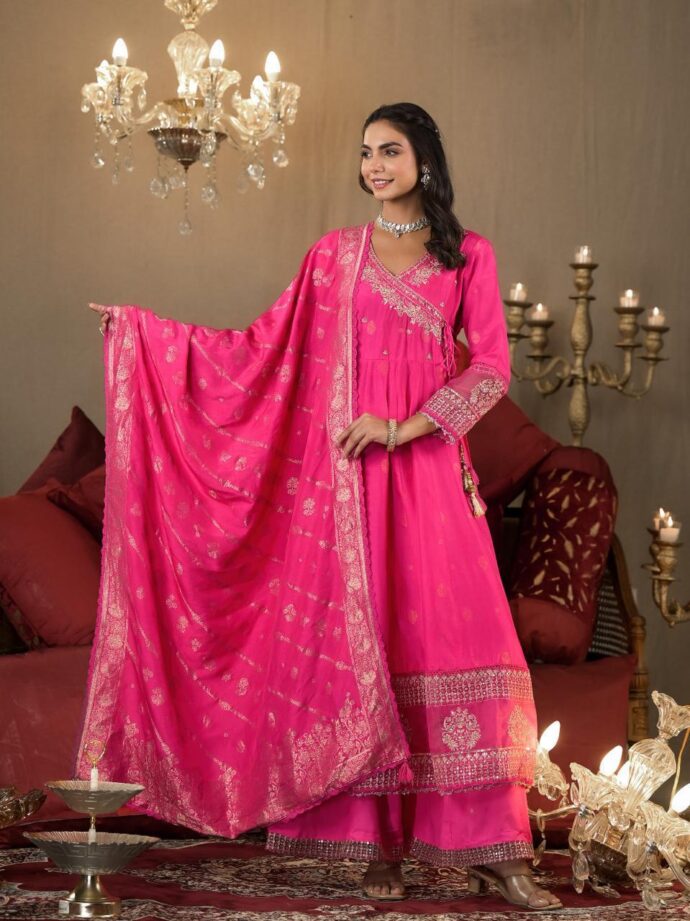 Heavy maslin fabric with handwork three-pc digital printing dupatta set - Image 3