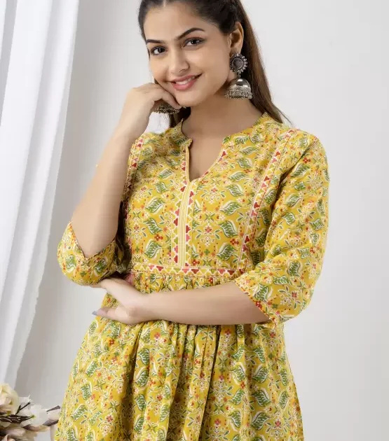 Women’s Cotton Printed Handwork Top